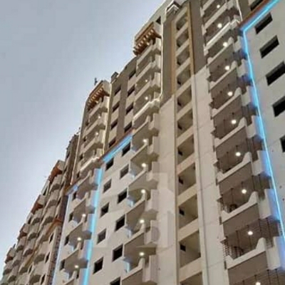 4 Rooms flat available for rent