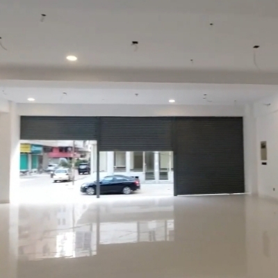 Showroom for rent 